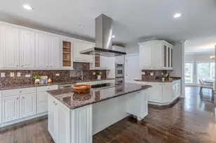 4402 Heritage Ln, Long Grove, IL 60047 - Photo 10