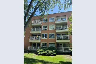 1635 N Milwaukee Avenue #105, Libertyville, IL 60048 - Photo 2