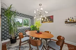 2012 N Kennicott Dr, Arlington Heights, IL 60004 - Photo 12