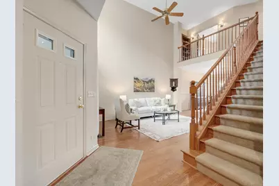2596 Camberley Circle, Westchester, IL 60154 - Photo 4