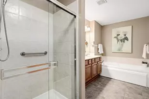 2596 Camberley Cir, Westchester, IL 60154 - Photo 24