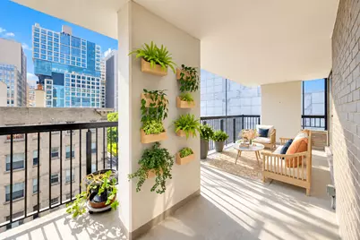 201 E Chestnut Street #8B, Chicago, IL 60611 - Photo 4