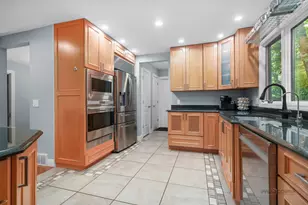 26792 W Lakeview Dr S, Lake Barrington, IL 60084 - Photo 16