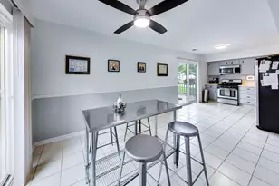 1720 E Shannon Ln, Palatine, IL 60074 - Photo 8