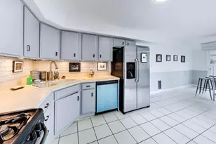 1720 E Shannon Ln, Palatine, IL 60074 - Photo 10