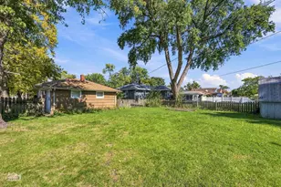 3617 Monroe St, Lansing, IL 60438 - Photo 4