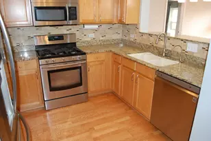 410 W Mahogany Ct, Palatine, IL 60067 - Photo 4
