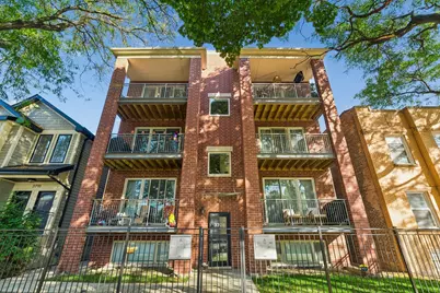 3708 W Cornelia Avenue #3W, Chicago, IL 60618 - Photo 1