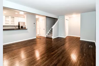 804 E Hillside Avenue #804, Barrington, IL 60010 - Photo 4