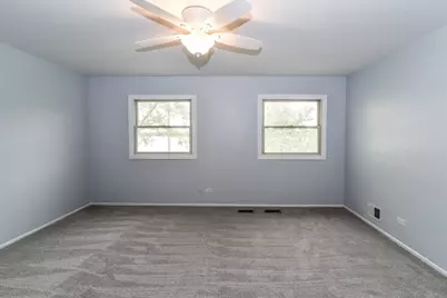 804 E Hillside Avenue #804, Barrington, IL 60010 - Photo 14