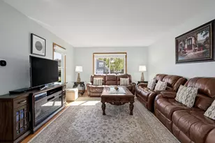 96 Brookside Dr, Glendale Heights, IL 60139 - Photo 6
