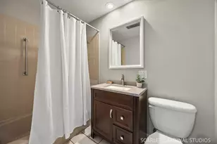 452 N Addison Rd, Villa Park, IL 60181 - Photo 8