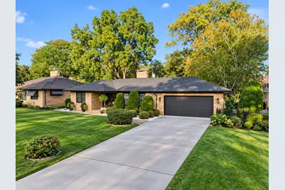 6621 N Kolmar Avenue, Lincolnwood, IL 60712 - Photo 2