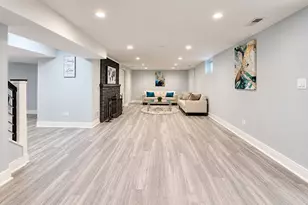 6621 N Kolmar Ave, Lincolnwood, IL 60712 - Photo 42
