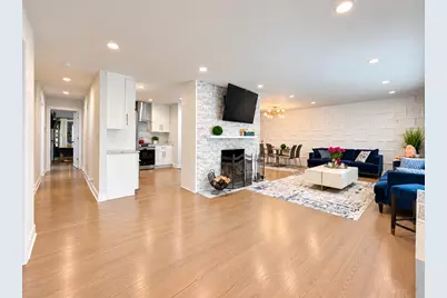 6621 N Kolmar Avenue, Lincolnwood, IL 60712 - Photo 10