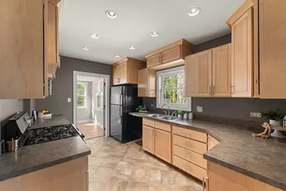 18034 Burnham Avenue, Lansing, IL 60438 - Photo 14