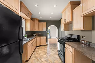 18034 Burnham Ave, Lansing, IL 60438 - Photo 18