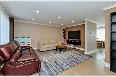 926 N Boxwood Drive #B, Mount Prospect, IL 60056 - Photo 6