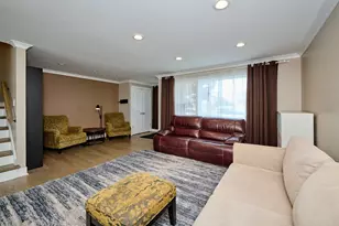 926 N Boxwood Dr, Mount Prospect, IL 60056 - Photo 4