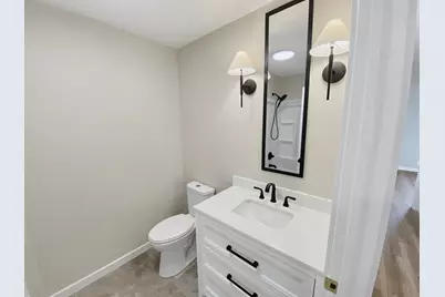 5 Bel Air Drive, Centralia, IL 62801 - Photo 18