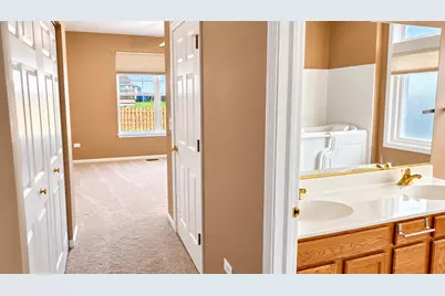 21100 Eugene Siegel Court, Crest Hill, IL 60403 - Photo 16