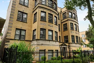 2021 W Arthur St, Chicago, IL 60645 - Photo 1