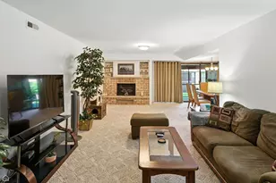 740 Saint Andrews Ln, Crystal Lake, IL 60014 - Photo 8