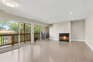 5809 Oakwood Dr, Lisle, IL 60532 - Photo 2