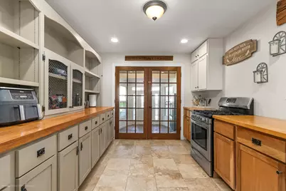 805 W Church Street, Sheridan, IL 60551 - Photo 10