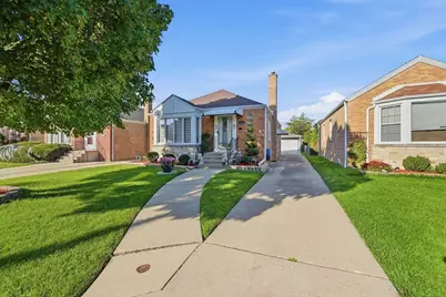 5120 N Mont Clare Avenue, Chicago, IL 60656 - Photo 2