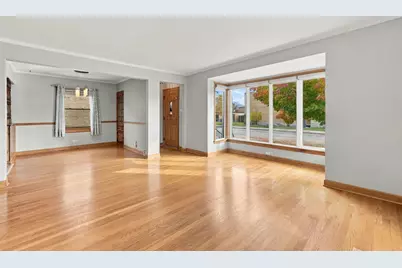 5120 N Mont Clare Avenue, Chicago, IL 60656 - Photo 6