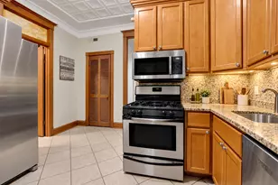 1404 W Flournoy St, Chicago, IL 60607 - Photo 4