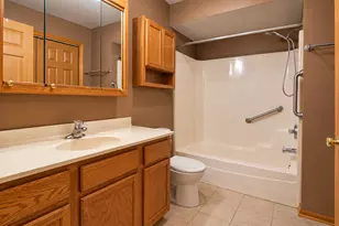 11455 Crossings Ct, Alsip, IL 60803 - Photo 12