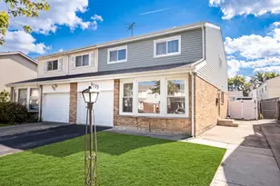 9135 Hollyberry Ave, Des Plaines, IL 60016 - Photo 2