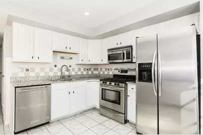 9135 Hollyberry Avenue, Des Plaines, IL 60016 - Photo 4