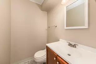 9135 Hollyberry Ave, Des Plaines, IL 60016 - Photo 12