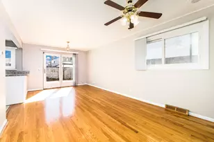 9135 Hollyberry Ave, Des Plaines, IL 60016 - Photo 8