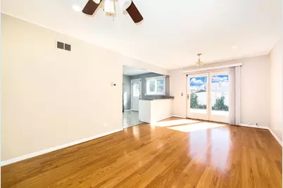 9135 Hollyberry Avenue, Des Plaines, IL 60016 - Photo 6
