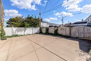 9135 Hollyberry Ave, Des Plaines, IL 60016 - Photo 26