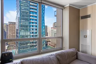 420 E Waterside Dr, Chicago, IL 60601 - Photo 4