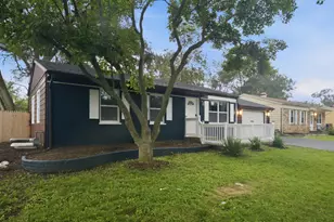 21727 Clyde Ave, Sauk Village, IL 60411 - Photo 4