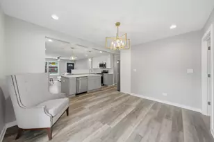 21727 Clyde Ave, Sauk Village, IL 60411 - Photo 10