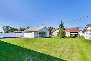 6544 W 84th St, Burbank, IL 60459 - Photo 8