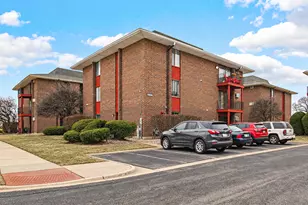 15830 Terrace Dr, Oak Forest, IL 60452 - Photo 2