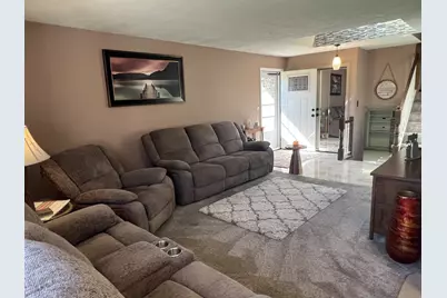 3004 S Lynn Court, Mount Prospect, IL 60056 - Photo 4