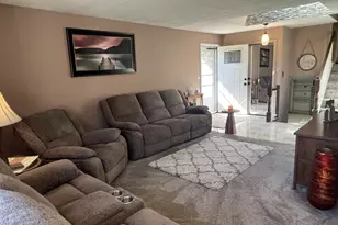 3004 S Lynn Ct, Mount Prospect, IL 60056 - Photo 4