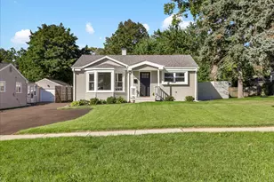 218 S Morgan Ave, Wheaton, IL 60187 - Photo 1