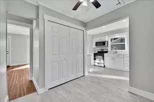 218 S Morgan Ave, Wheaton, IL 60187 - Photo 14