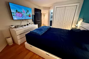809 W Bradley Pl, Chicago, IL 60613 - Photo 10
