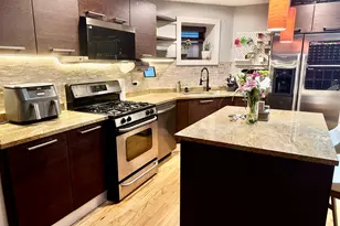 809 W Bradley Pl, Chicago, IL 60613 - Photo 6
